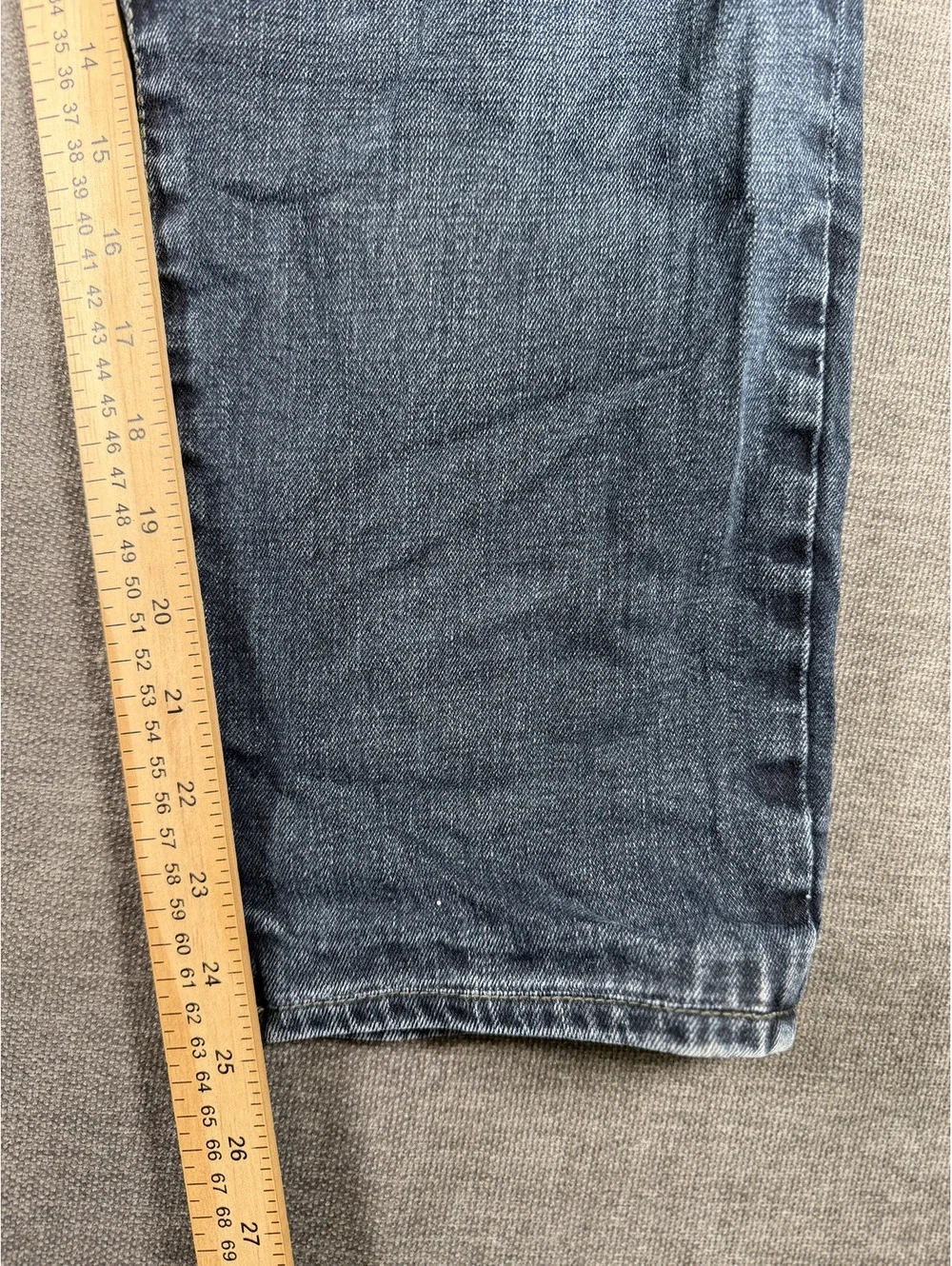 True Religion Geno Relaxed Slim Jeans Size 36